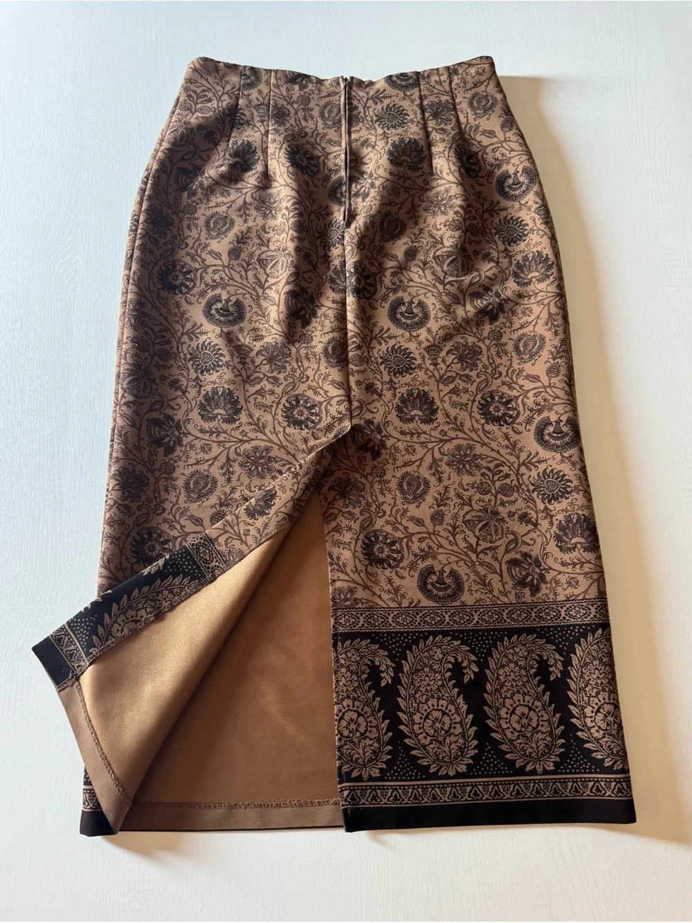 Vintage Briggs New York Brown Printed Pencil Skirt with Dark Border